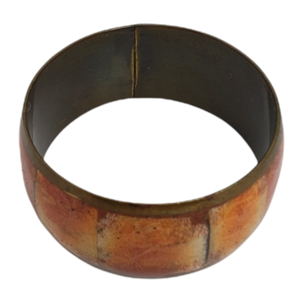 - Apple Coral and brass- Bangle bracelet. Sku.5 - Picture 3 of 5
